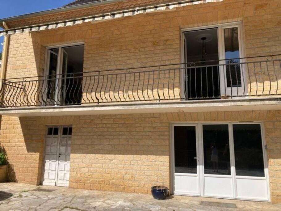 Superbe Appartement Au Calme De 1 A 3 Personnes Sarlat Exterior foto